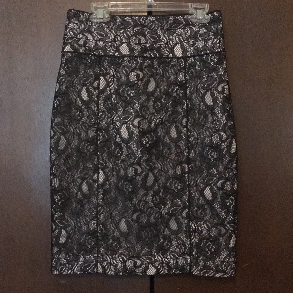 H&M black lace over grey/cream skirt
